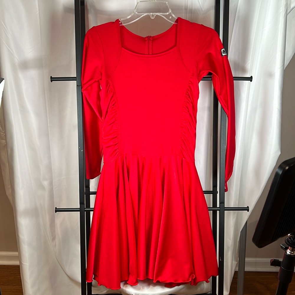 💃🏻🤩 RED DANCE DRESS WITH BUILT IN LEOTARD. Practice wear !!!